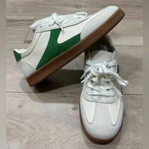 No Boundaries Cream and Green Sneakers with Brown Soles
